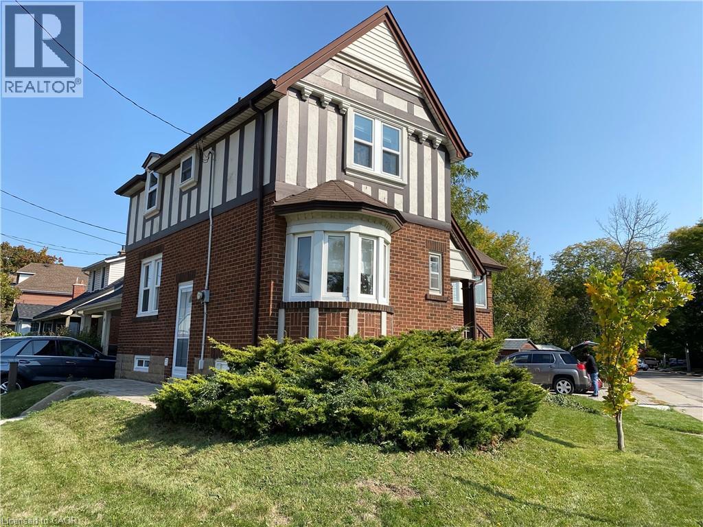 184 ARKELL Street, Hamilton, Ontario