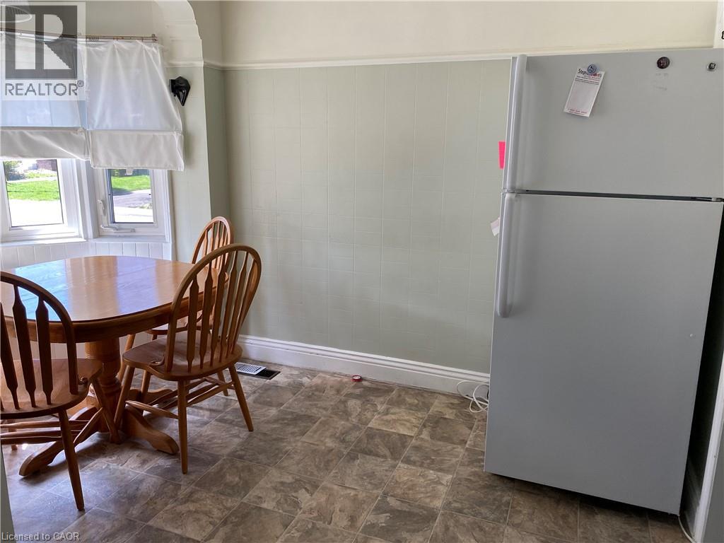 184 Arkell Street, Hamilton, Ontario  L8S 1W8 - Photo 5 - 40825961