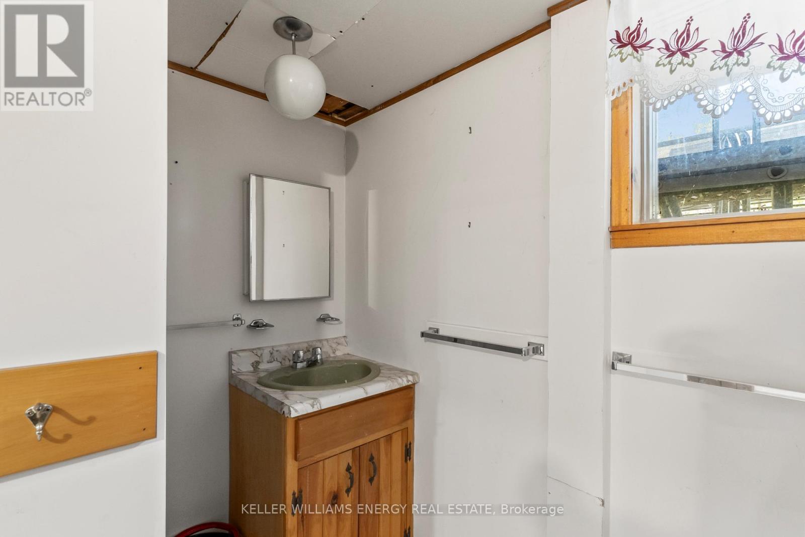 58 Victoria Avenue N, Kawartha Lakes, Ontario  K9V 4G5 - Photo 32 - X13094564