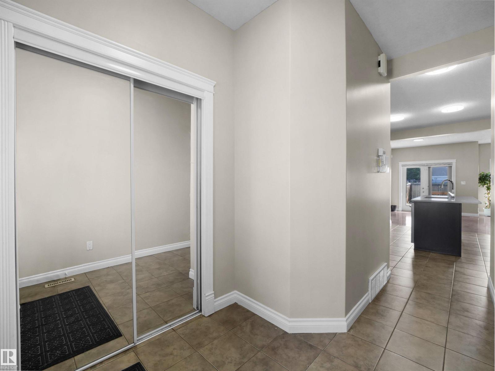 2511 29 St Nw, Edmonton, Alberta  T6T 0G8 - Photo 3 - E4486151