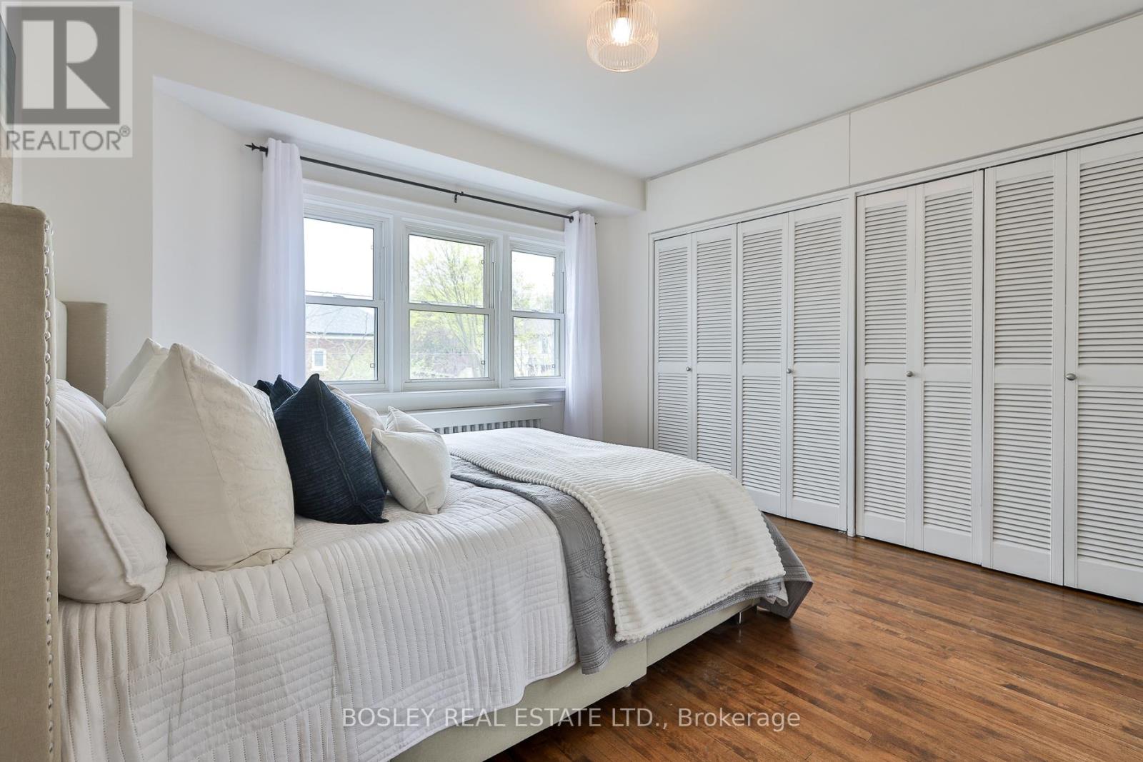 109 Southvale Drive, Toronto, Ontario  M4G 1G4 - Photo 15 - C13094494