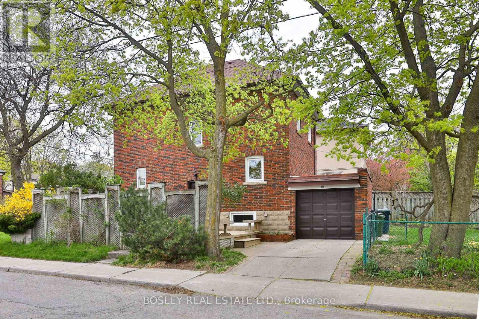 109 Southvale Drive, Toronto, Ontario  M4G 1G4 - Photo 34 - C13094494