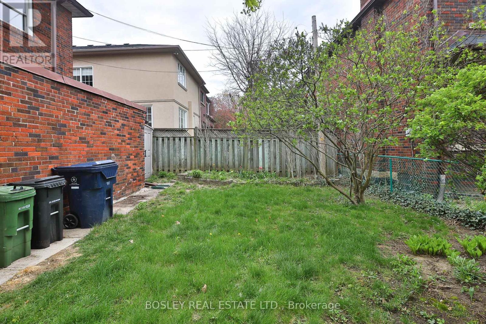 109 Southvale Drive, Toronto, Ontario  M4G 1G4 - Photo 38 - C13094494
