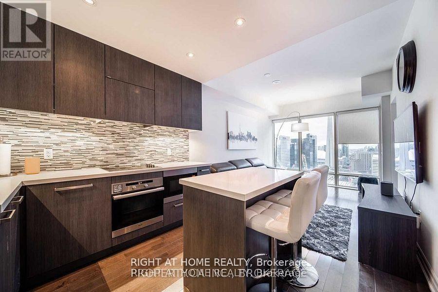 3203 - 8 The Esplanade, Toronto, Ontario  M5E 0A6 - Photo 6 - C13094506