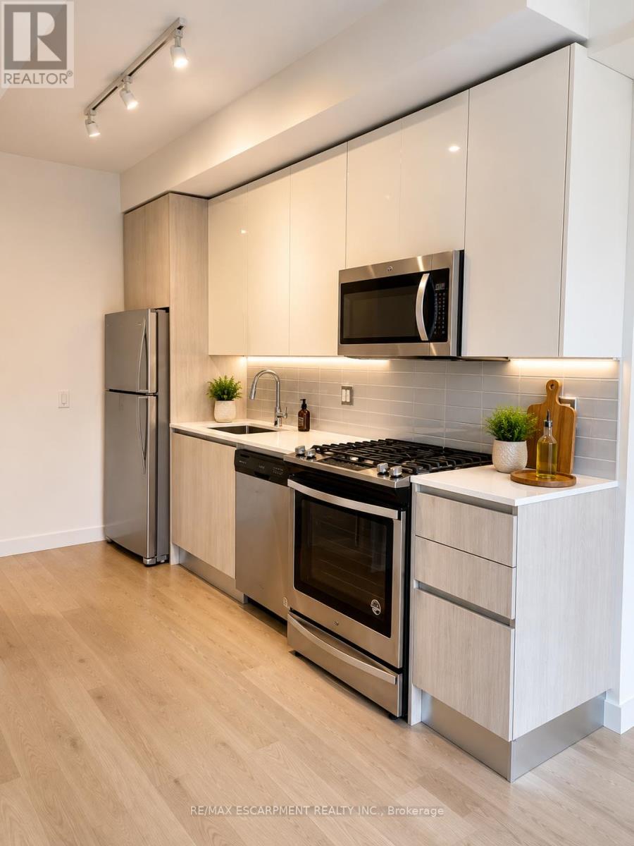 608 - 2a Church Street, Toronto, Ontario  M5E 0E1 - Photo 2 - C13094580