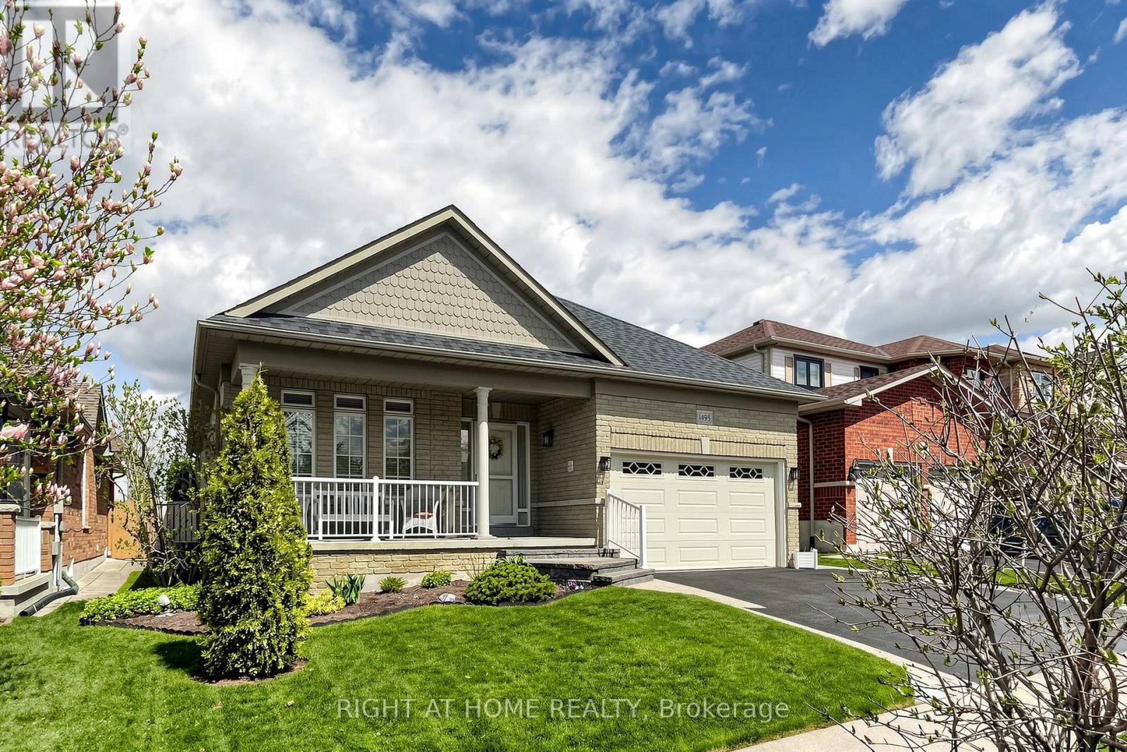 1495 Greenvalley Trail, Oshawa, Ontario  L1K 2N5 - Photo 3 - E13094540