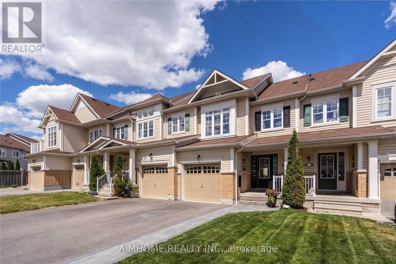 17 SOUTHSHORE STREET, Whitby, Ontario