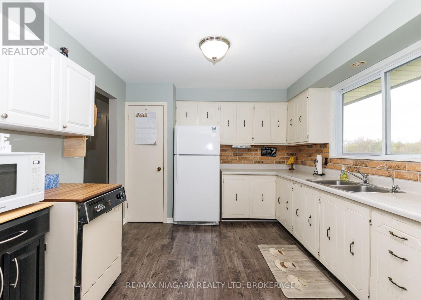 1506 Ott Road, Fort Erie, Ontario  L0S 1S0 - Photo 11 - X13094498