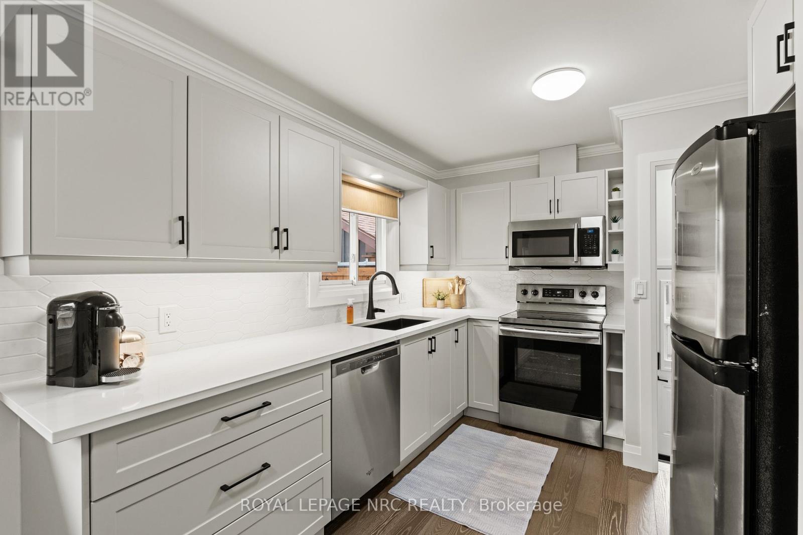 18 Island Road, St. Catharines, Ontario  L2M 4B6 - Photo 12 - X13094542