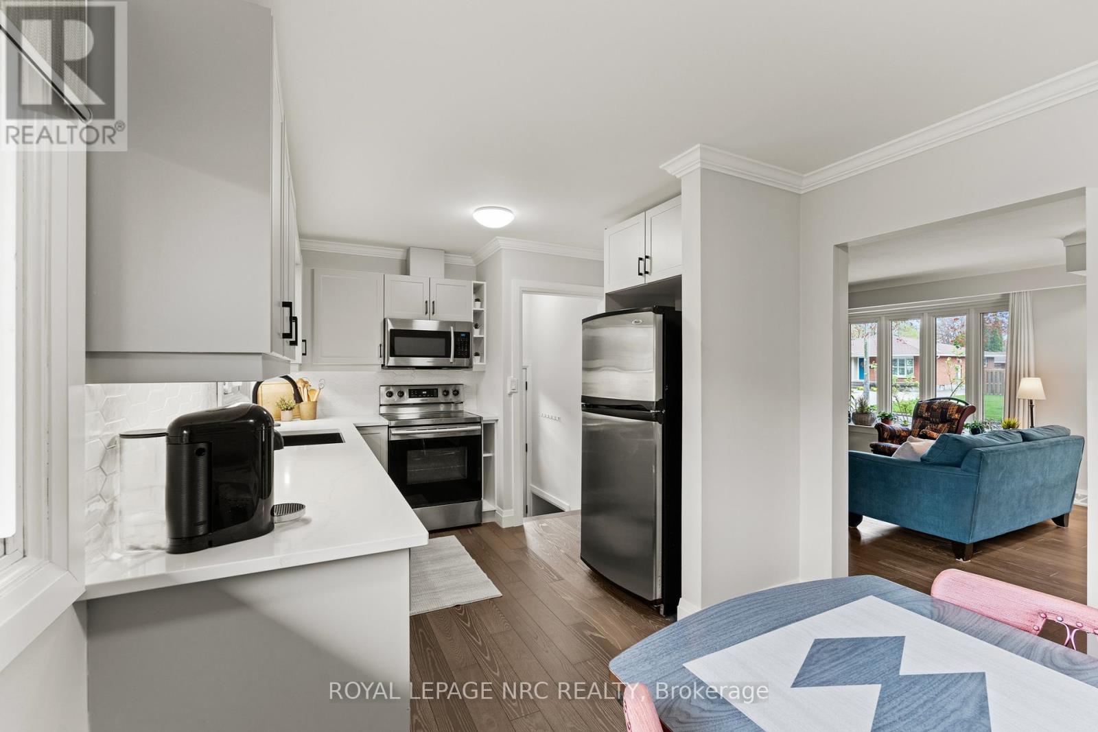 18 Island Road, St. Catharines, Ontario  L2M 4B6 - Photo 13 - X13094542