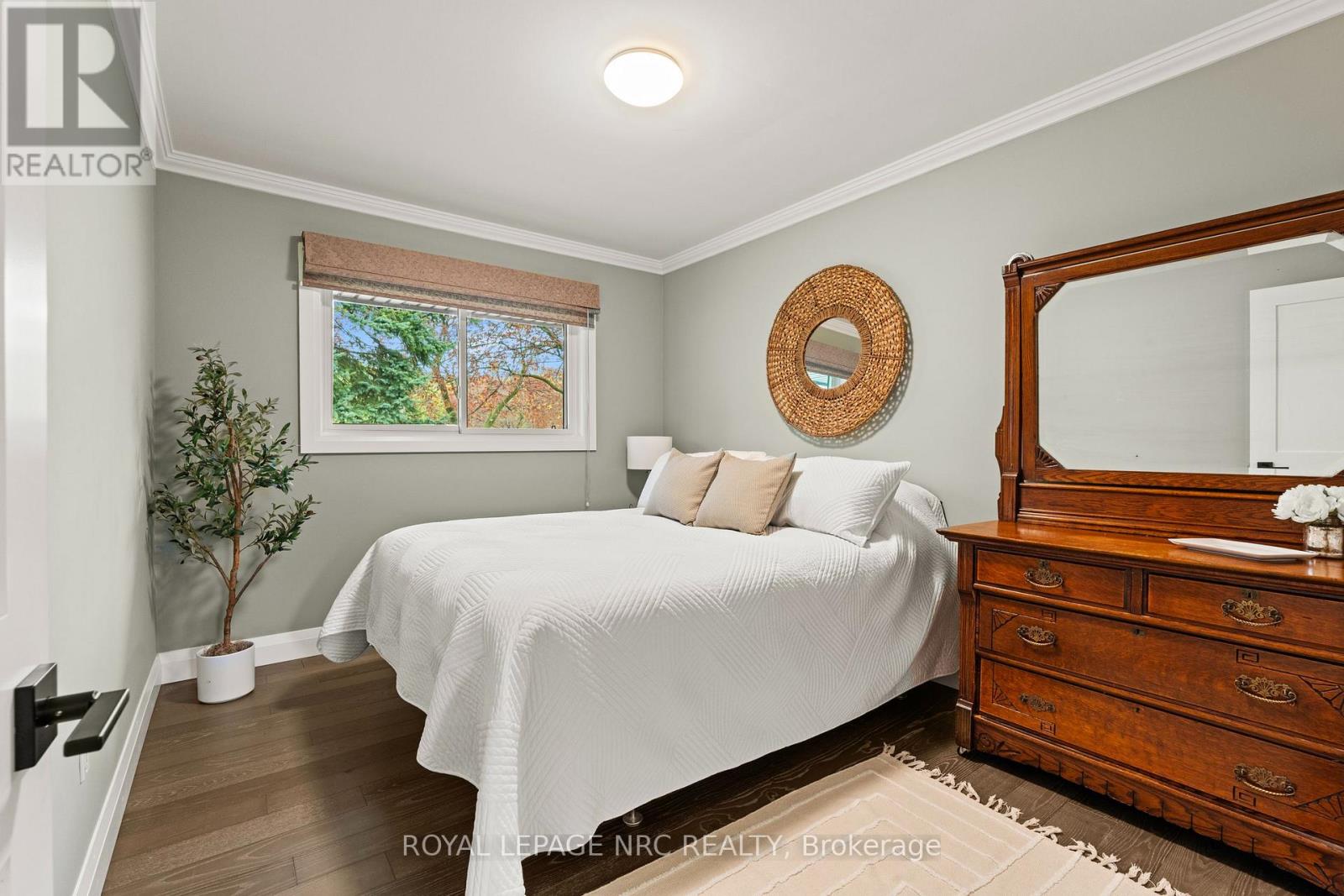 18 Island Road, St. Catharines, Ontario  L2M 4B6 - Photo 17 - X13094542