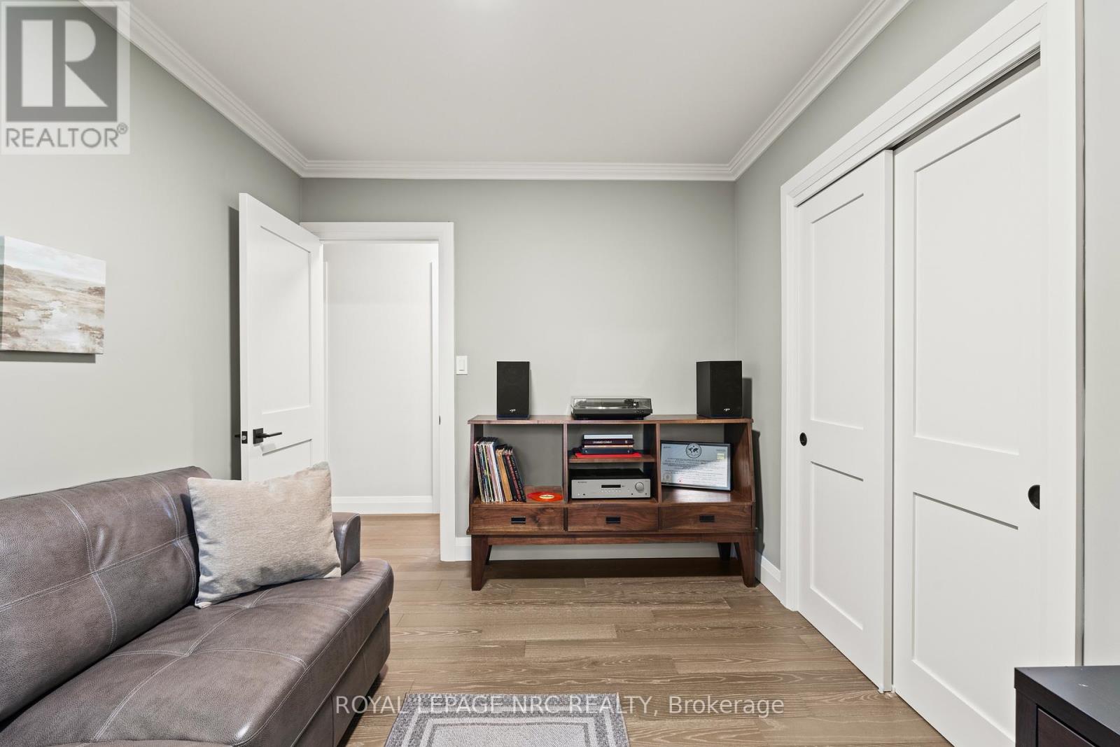18 Island Road, St. Catharines, Ontario  L2M 4B6 - Photo 20 - X13094542
