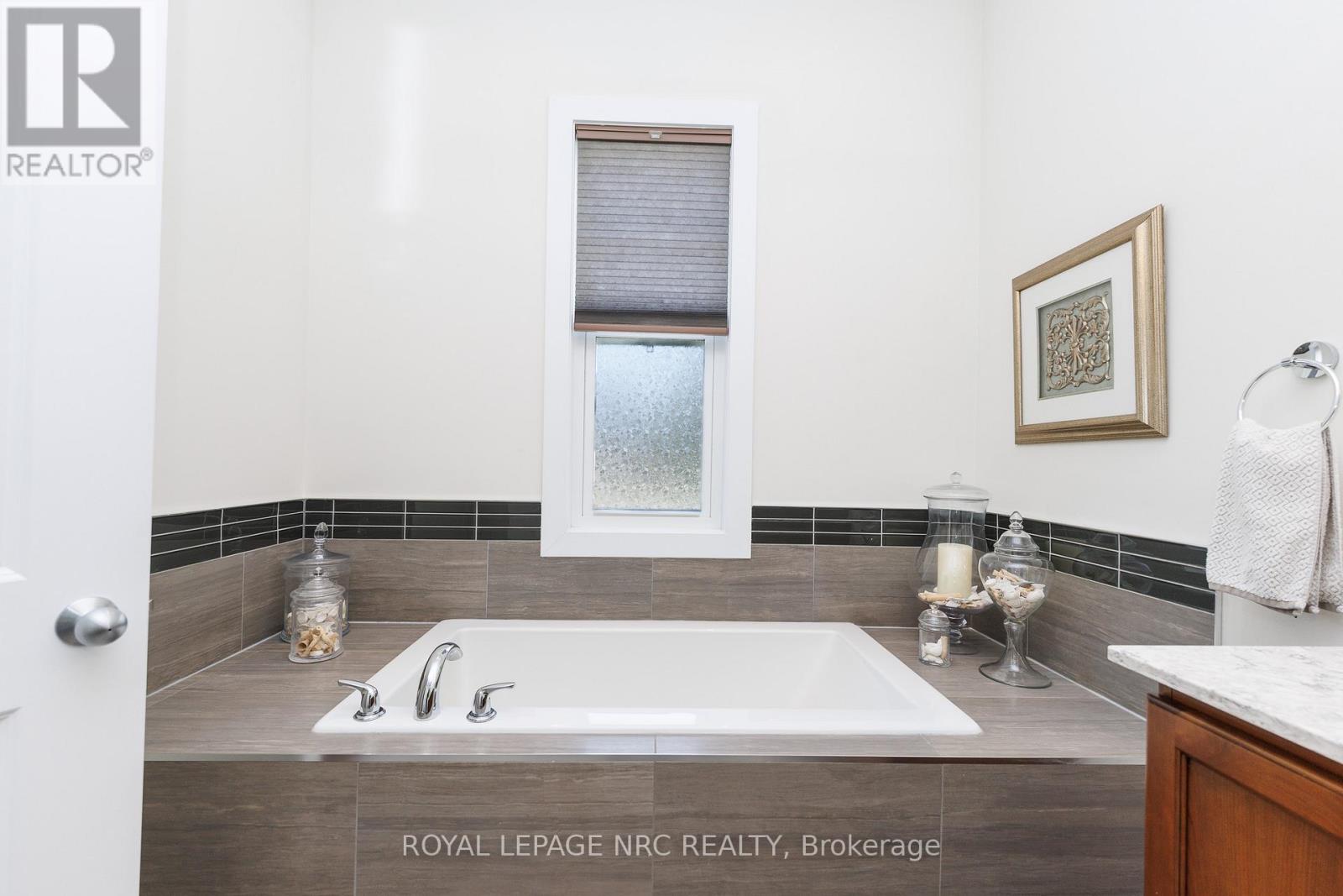 97 Brock Street, Niagara-On-The-Lake, Ontario  L0S 1J0 - Photo 24 - X13094634