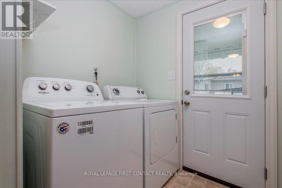 1 Juniper Court, Innisfil, Ontario  L9S 1N2 - Photo 10 - N13094508