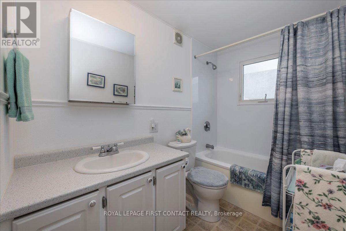 1 Juniper Court, Innisfil, Ontario  L9S 1N2 - Photo 16 - N13094508