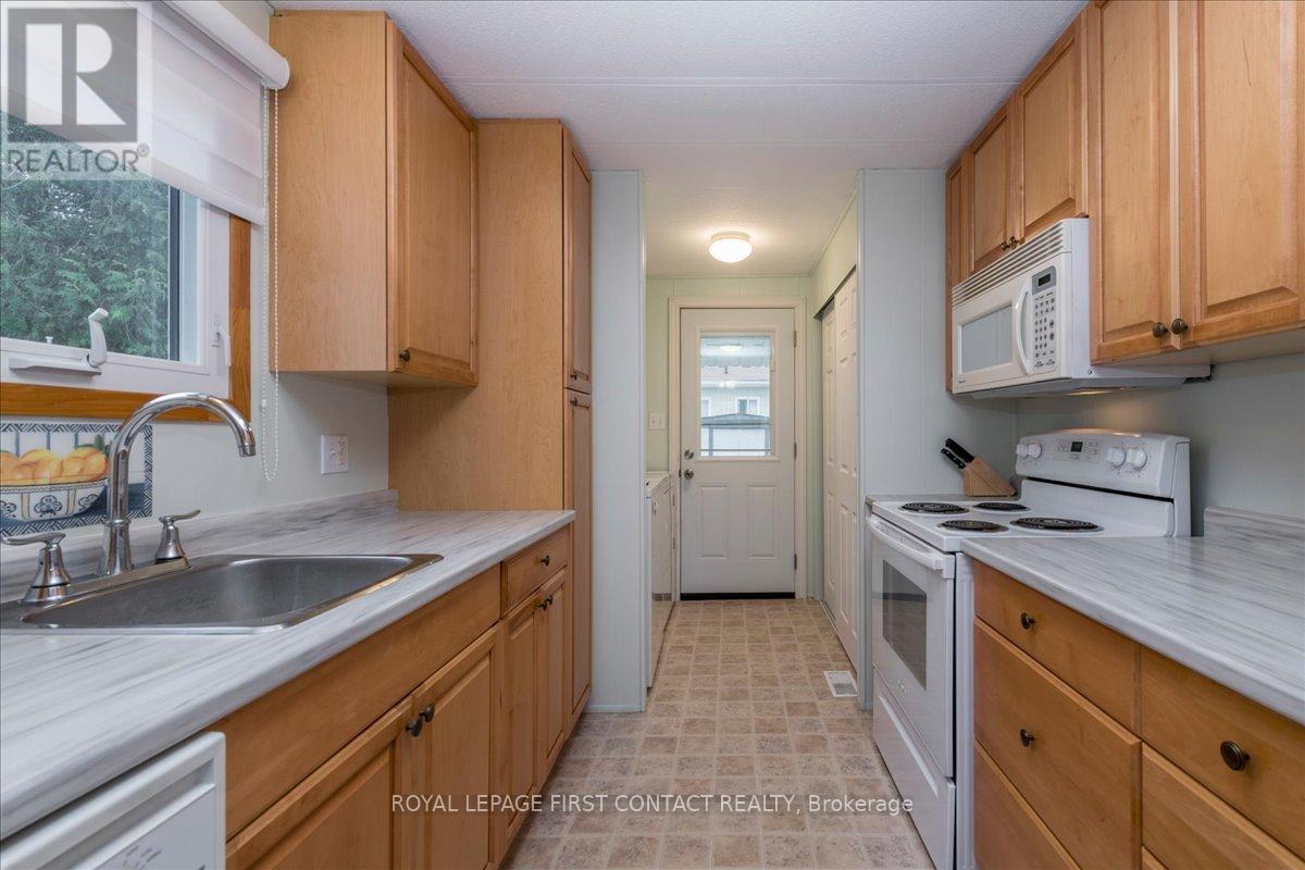 1 Juniper Court, Innisfil, Ontario  L9S 1N2 - Photo 9 - N13094508