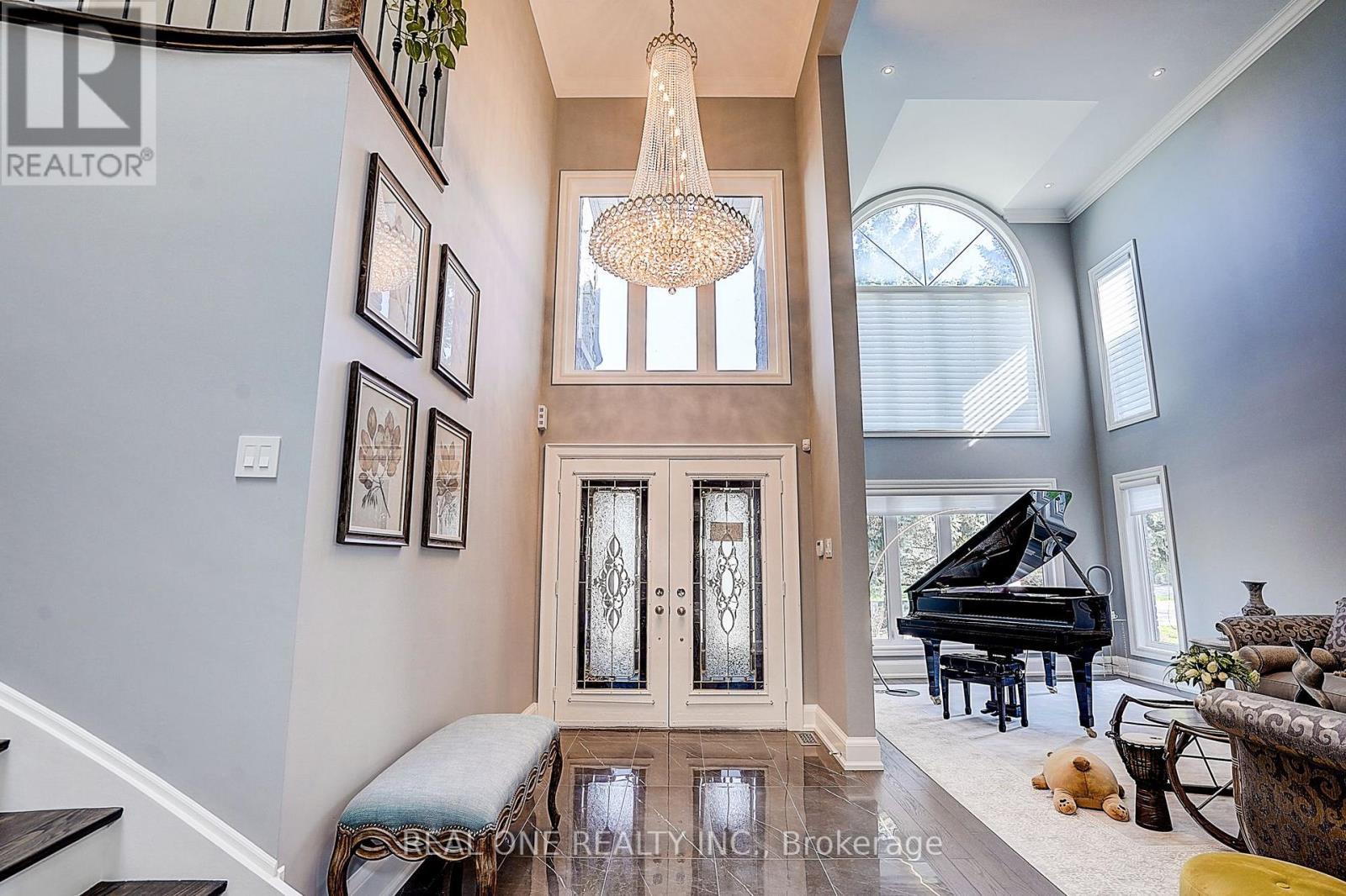 125 Grey Alder Avenue, Richmond Hill, Ontario  L4B 3P9 - Photo 8 - N13094590