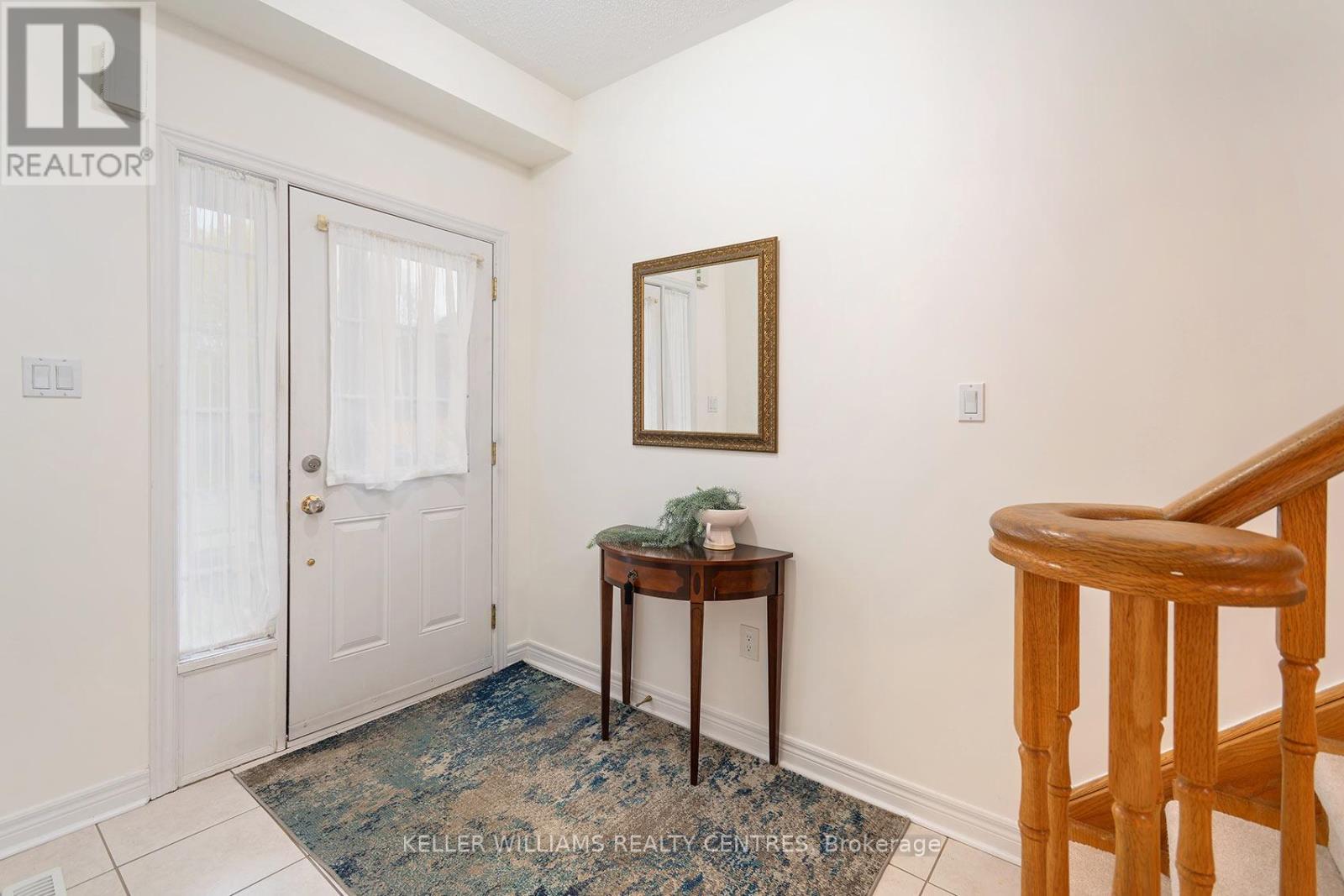 97 Woodbury Crescent, Newmarket, Ontario  L3X 2T2 - Photo 4 - N13094612