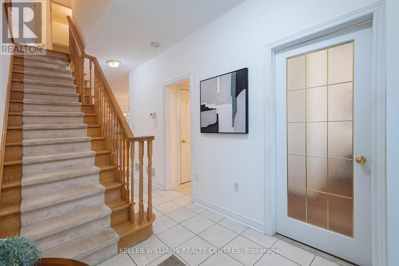 97 Woodbury Crescent, Newmarket, Ontario  L3X 2T2 - Photo 5 - N13094612