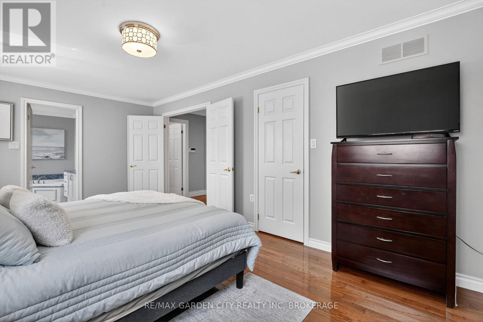 734 Brigadoon Drive, Hamilton, Ontario  L9C 7S2 - Photo 21 - X13056292