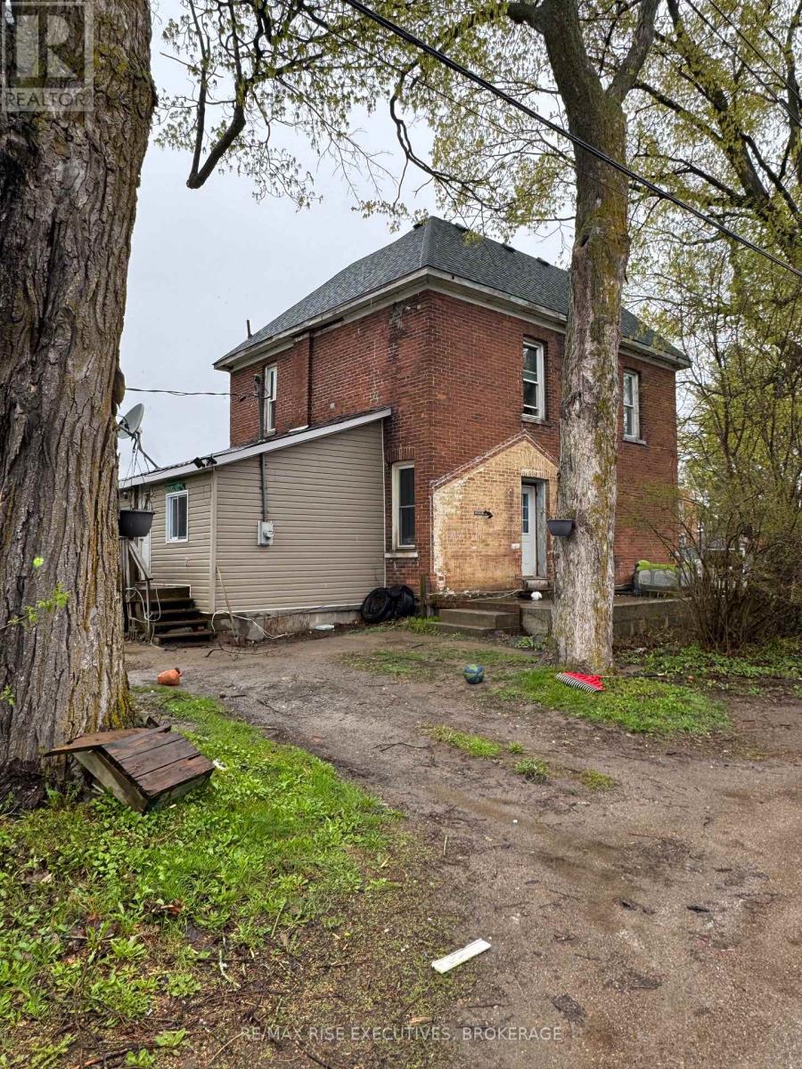 109 Adelaide Street, Front Of Leeds & Seeleys Bay, Ontario  K0H 2N0 - Photo 2 - X13094500