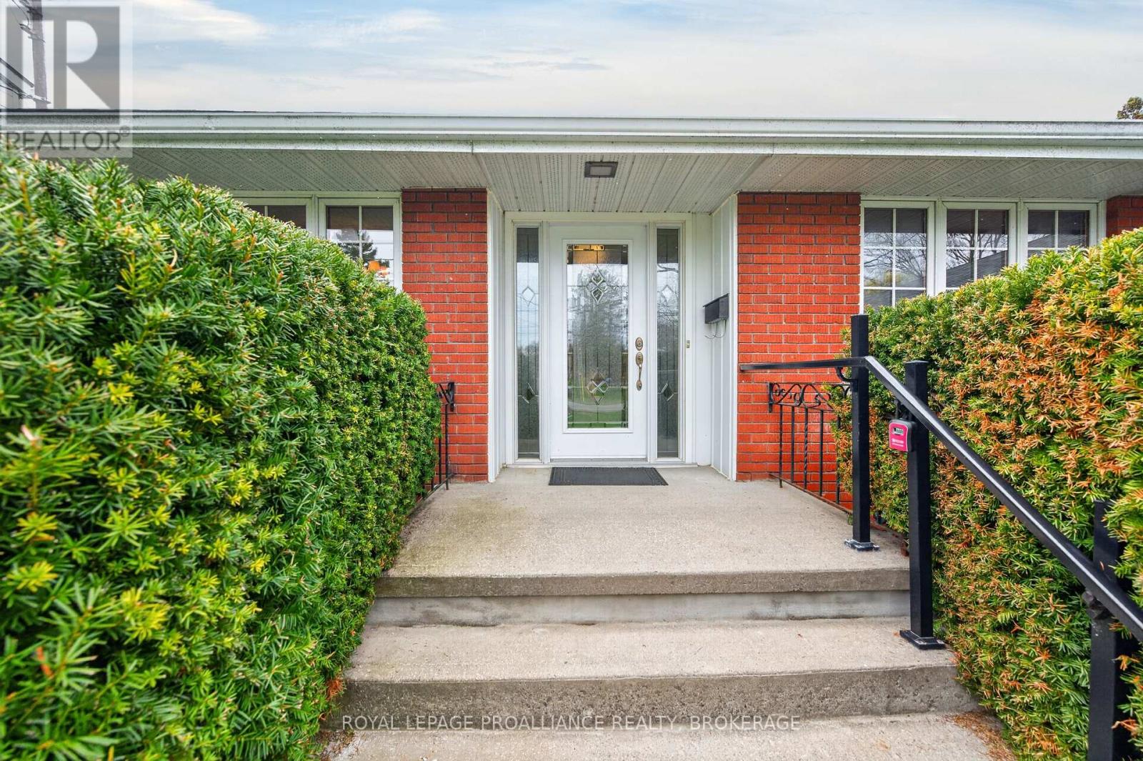 31 Jorene Drive, Kingston, Ontario  K7M 3X5 - Photo 3 - X13094592