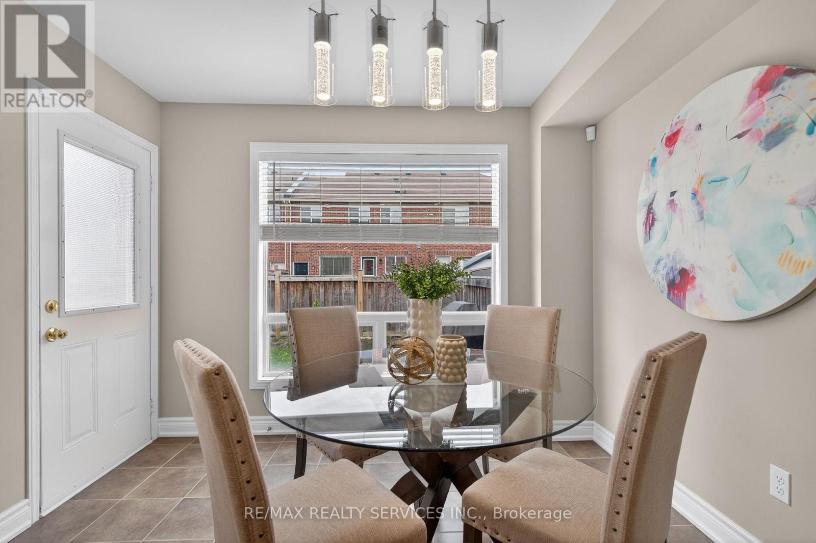12 Nutwood Way, Brampton, Ontario  L6R 0X7 - Photo 14 - W13094476