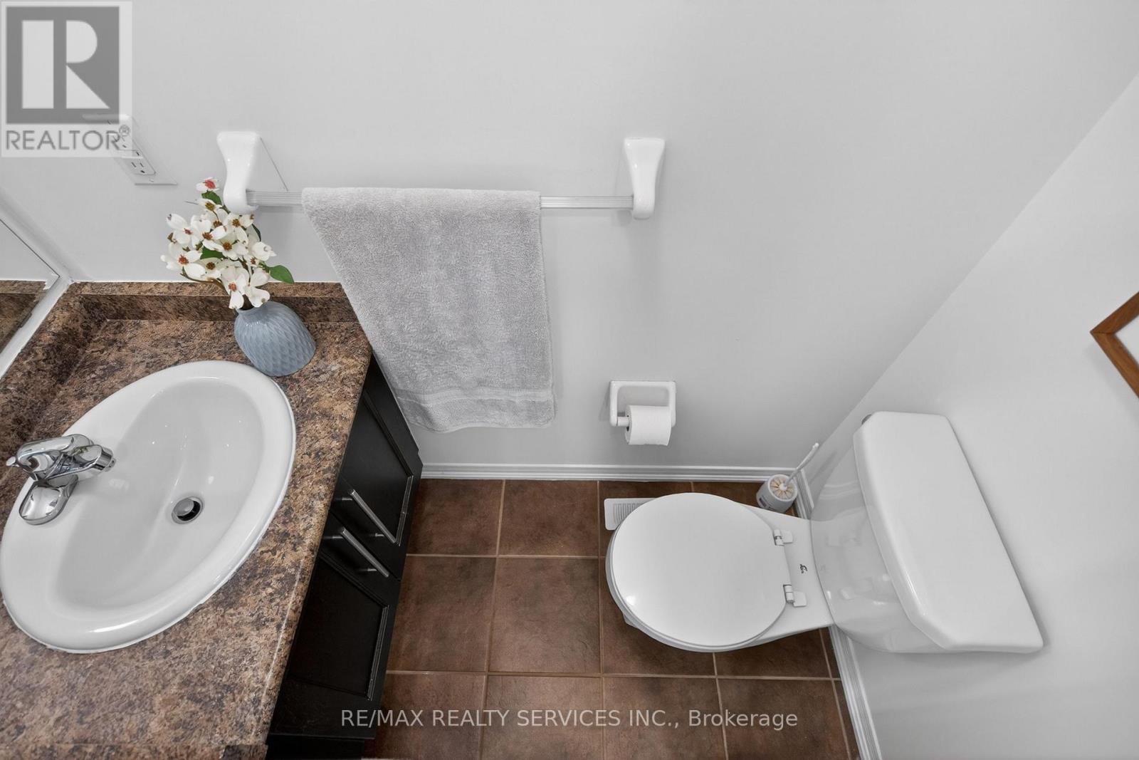 12 Nutwood Way, Brampton, Ontario  L6R 0X7 - Photo 19 - W13094476