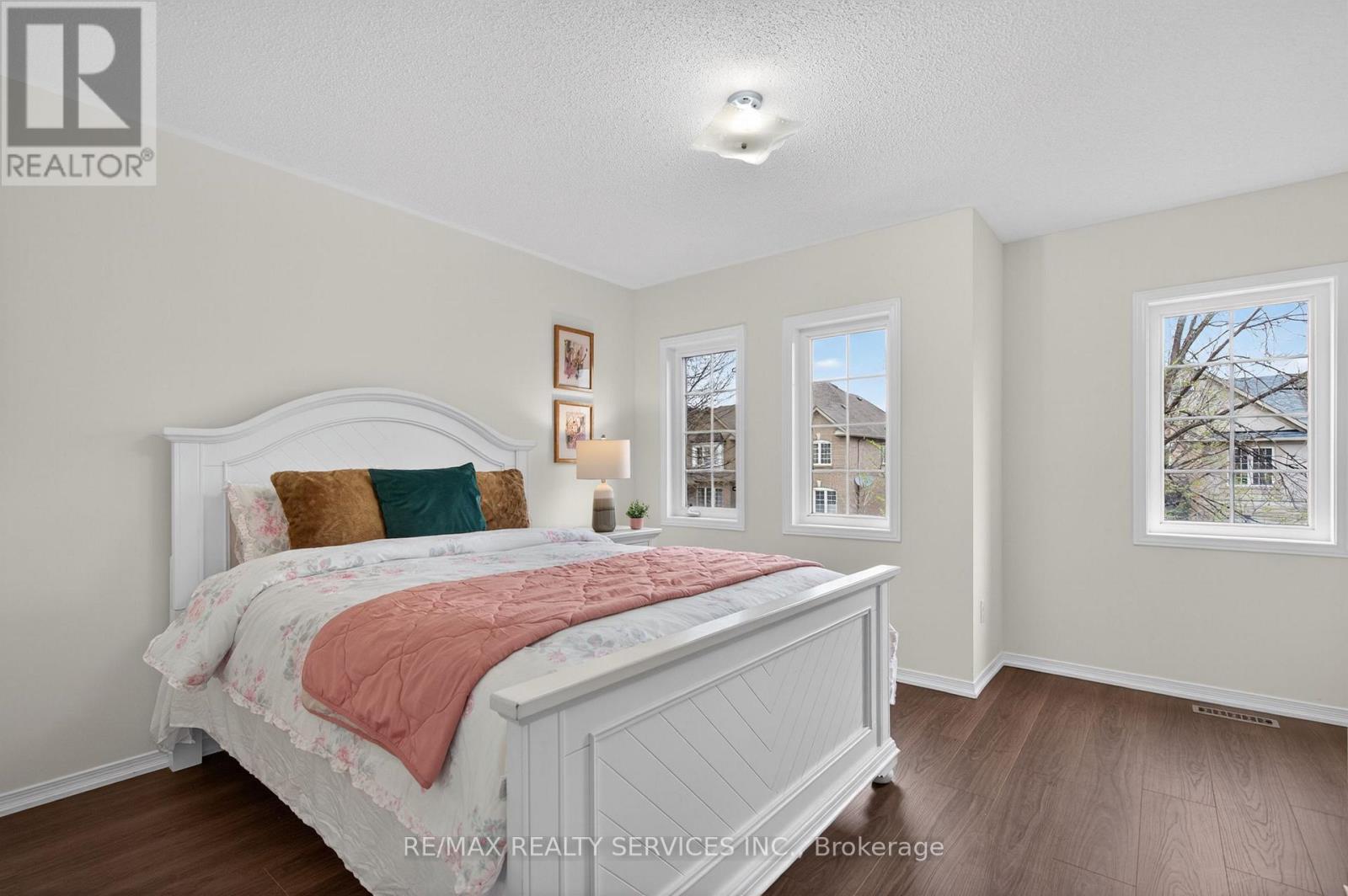 12 Nutwood Way, Brampton, Ontario  L6R 0X7 - Photo 29 - W13094476