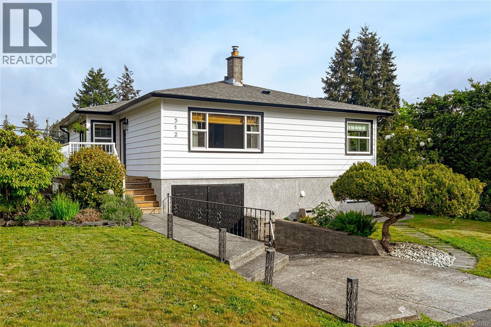 312 Warren St, Ladysmith, British Columbia  V9G 1B8 - Photo 1 - 1034343