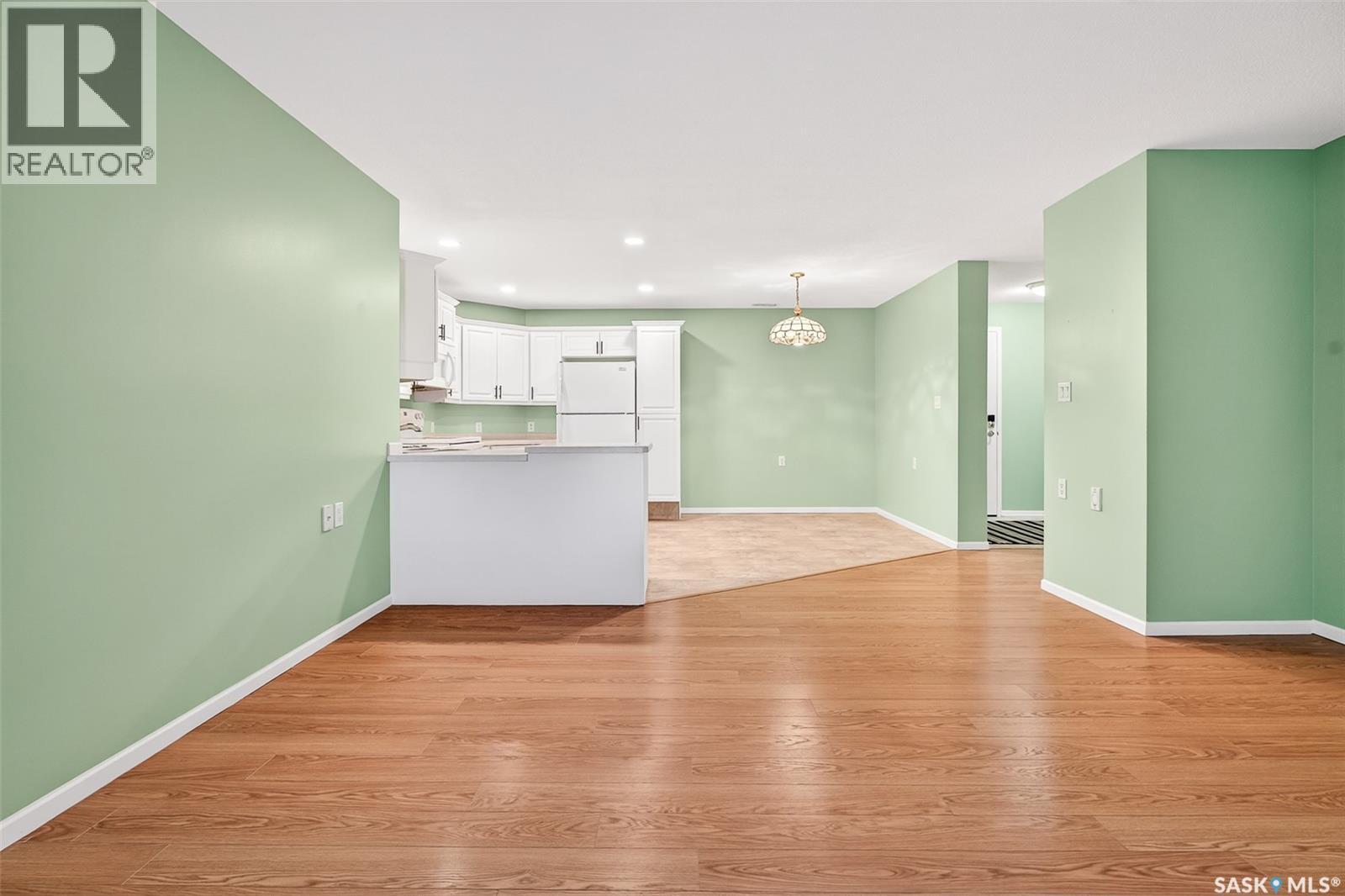 105 240 Athabasca Street E, Moose Jaw, Saskatchewan  S6H 0L5 - Photo 17 - SK035221