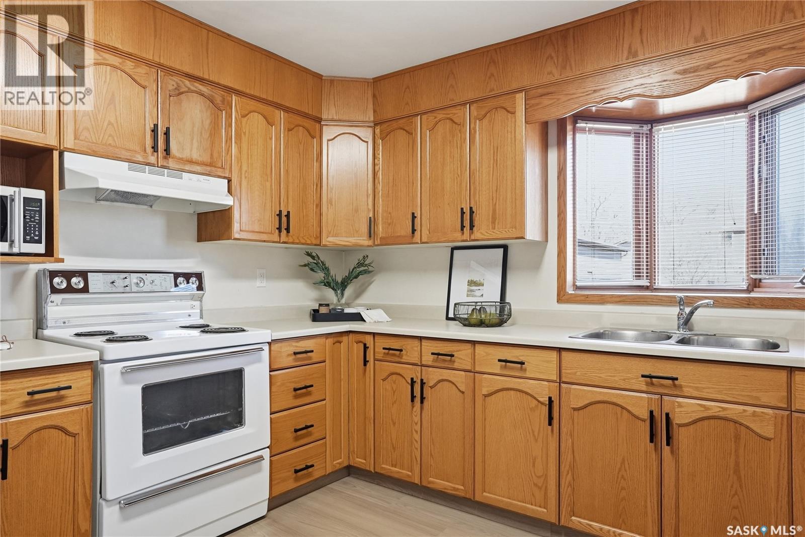 906 I Avenue S, Saskatoon, Saskatchewan  S7M 1Z4 - Photo 14 - SK035167