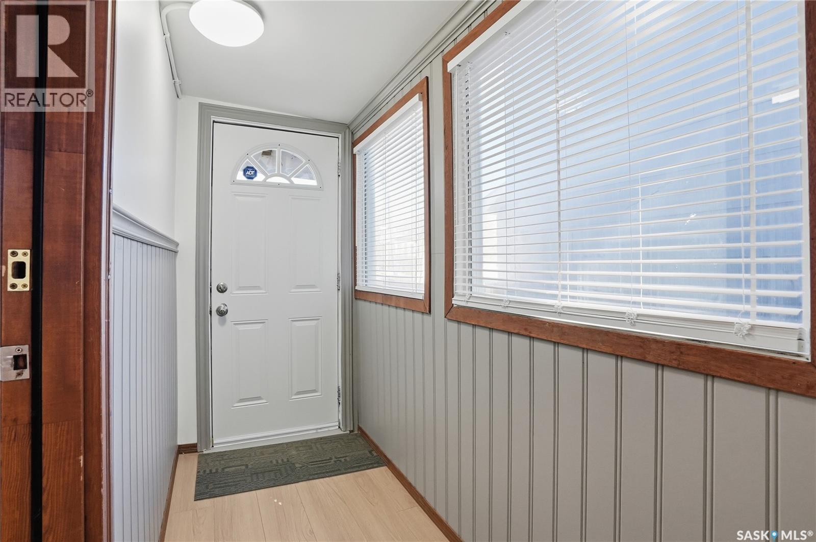 906 I Avenue S, Saskatoon, Saskatchewan  S7M 1Z4 - Photo 18 - SK035167