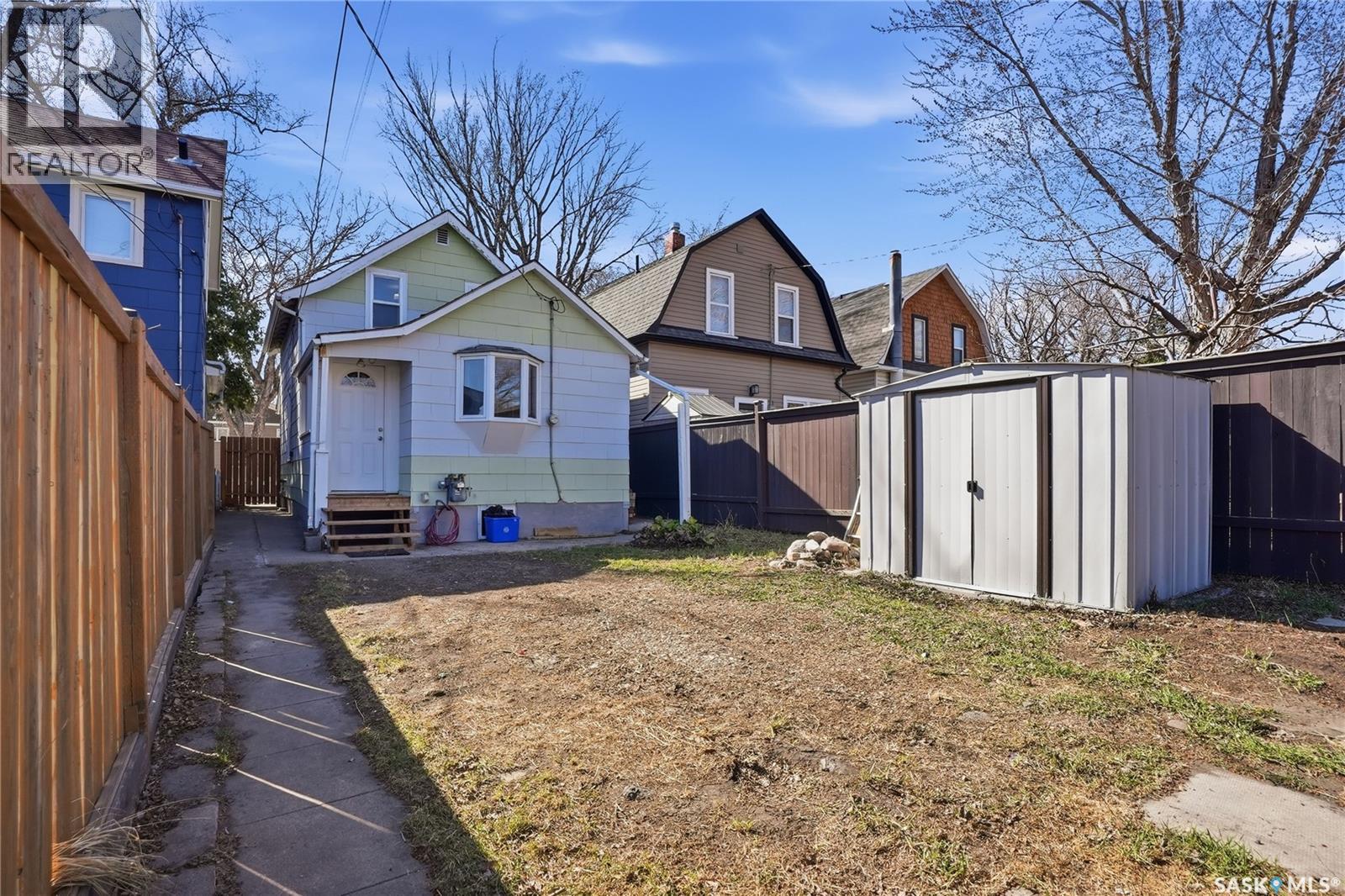 906 I Avenue S, Saskatoon, Saskatchewan  S7M 1Z4 - Photo 37 - SK035167