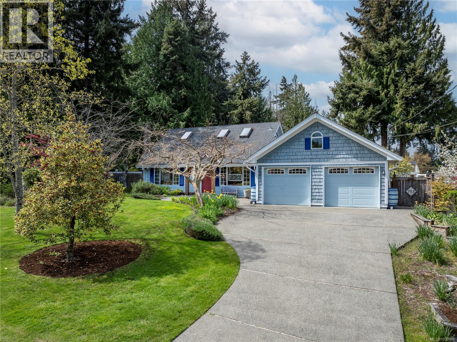 703 Hemsworth Rd, Qualicum Beach, British Columbia  V9K 1M2 - Photo 1 - 1030989