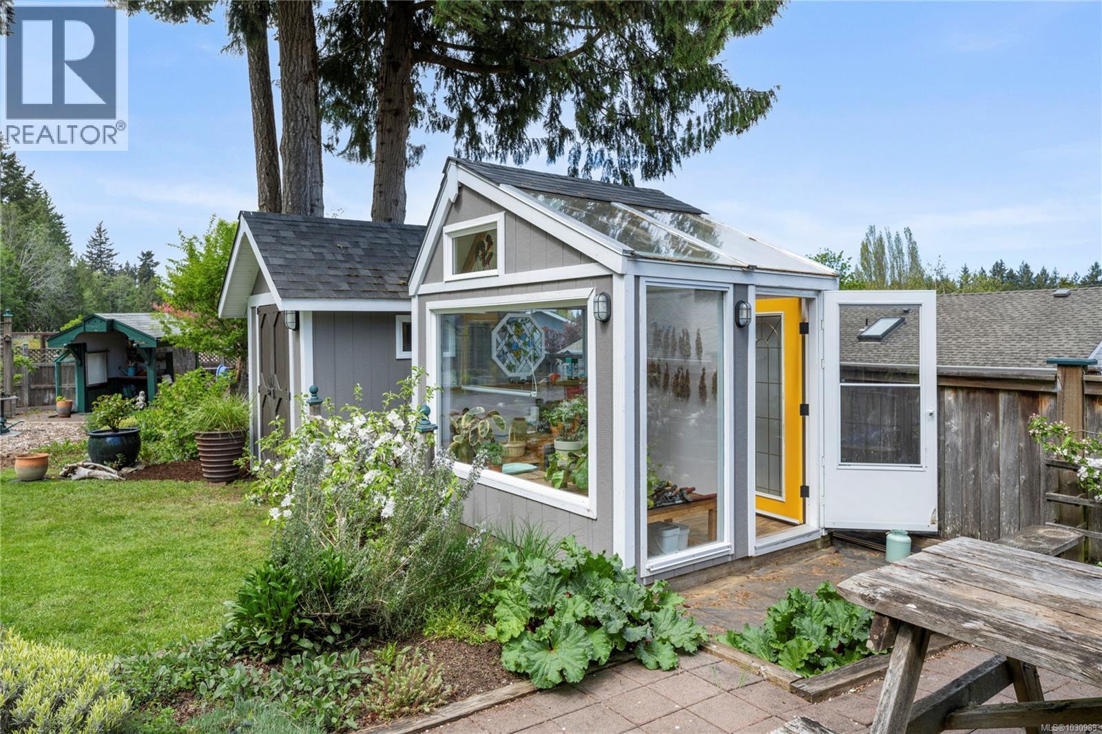 703 Hemsworth Rd, Qualicum Beach, British Columbia  V9K 1M2 - Photo 14 - 1030989