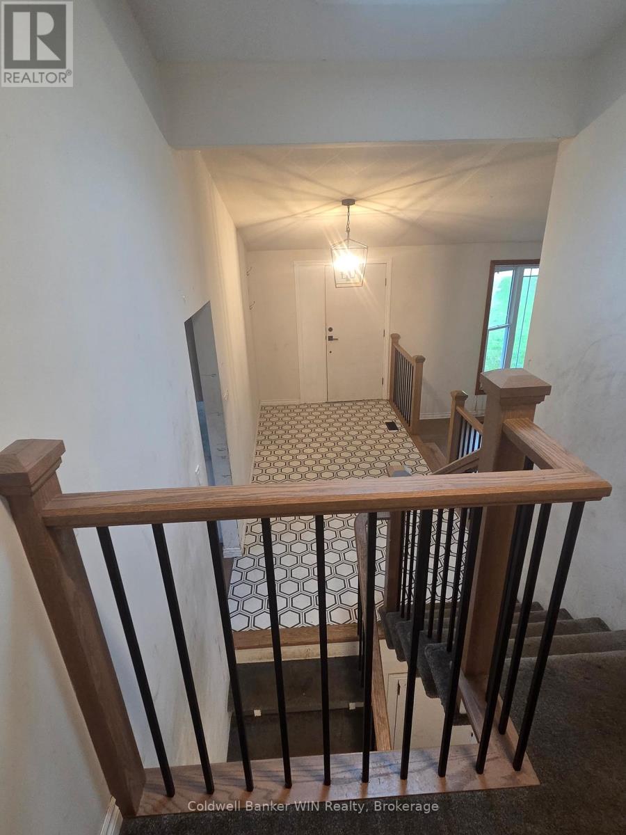 456 Queen Street W, Wellington North, Ontario  N0G 2L3 - Photo 9 - X13093010
