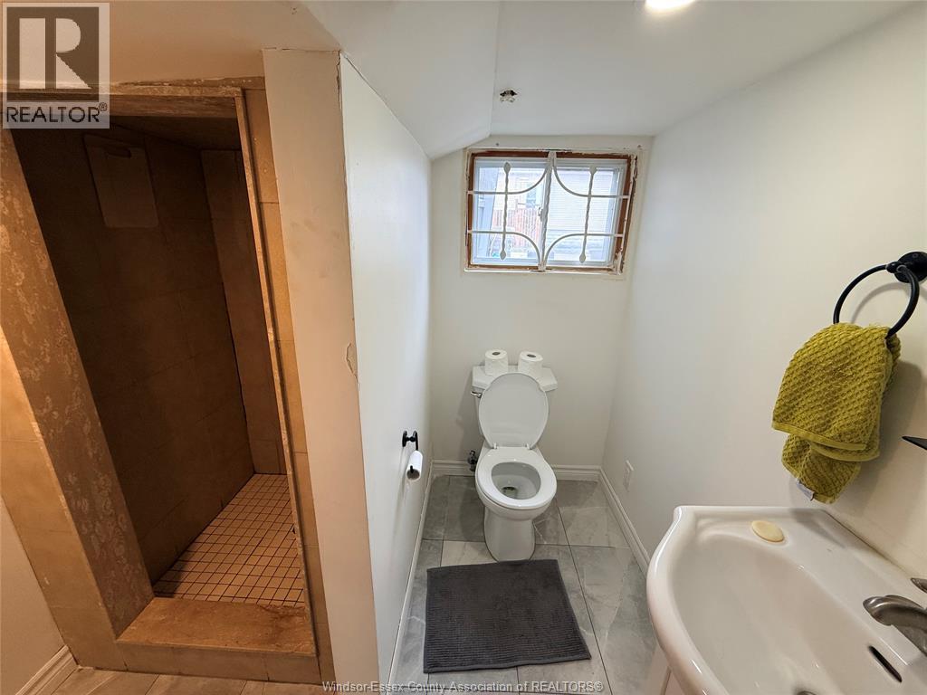 1378 Erie Street East Unit# Lower, Windsor, Ontario  N9A 3Z7 - Photo 2 - 26010346