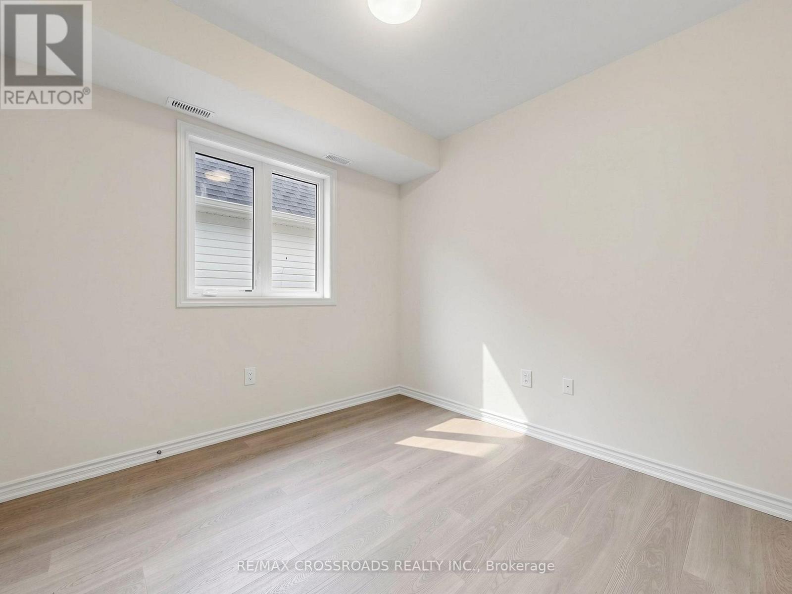 2nd Flr - 102 Donald Cameron Crescent, Clarington, Ontario  L1E 0M4 - Photo 18 - E13088944