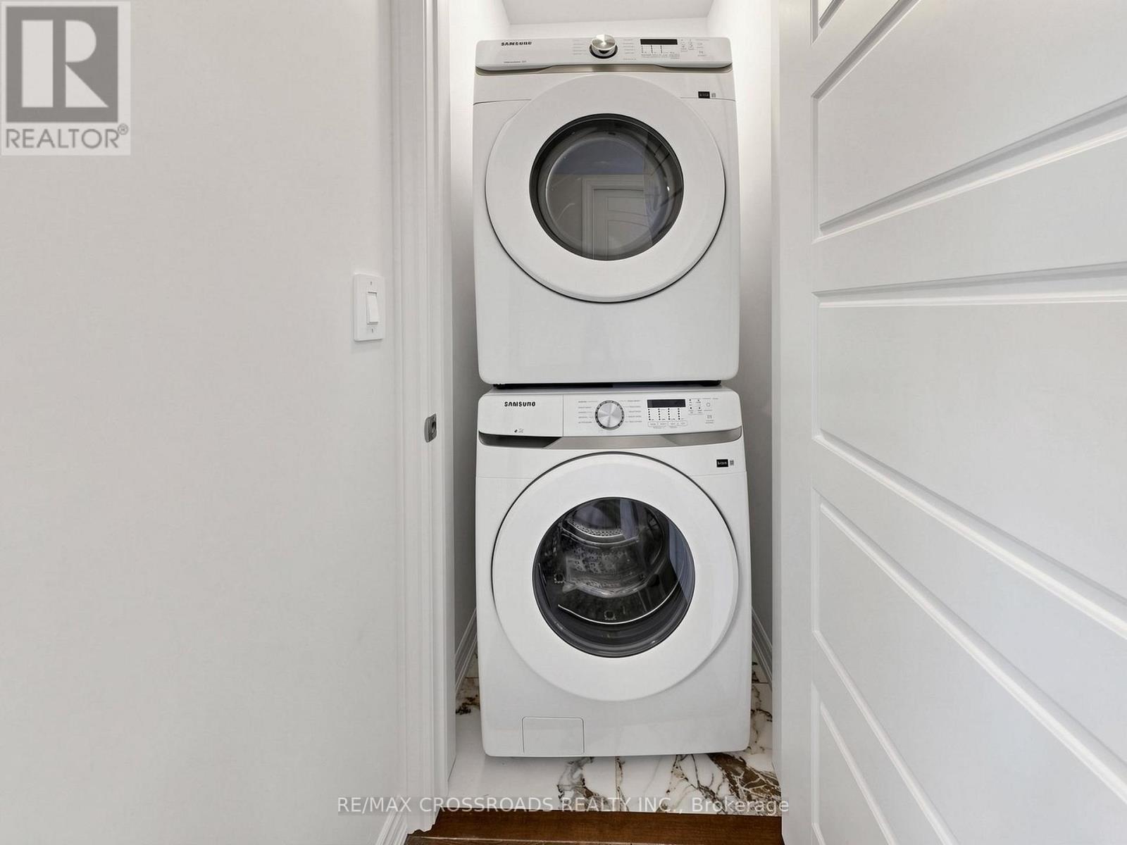 2nd Flr - 102 Donald Cameron Crescent, Clarington, Ontario  L1E 0M4 - Photo 30 - E13088944