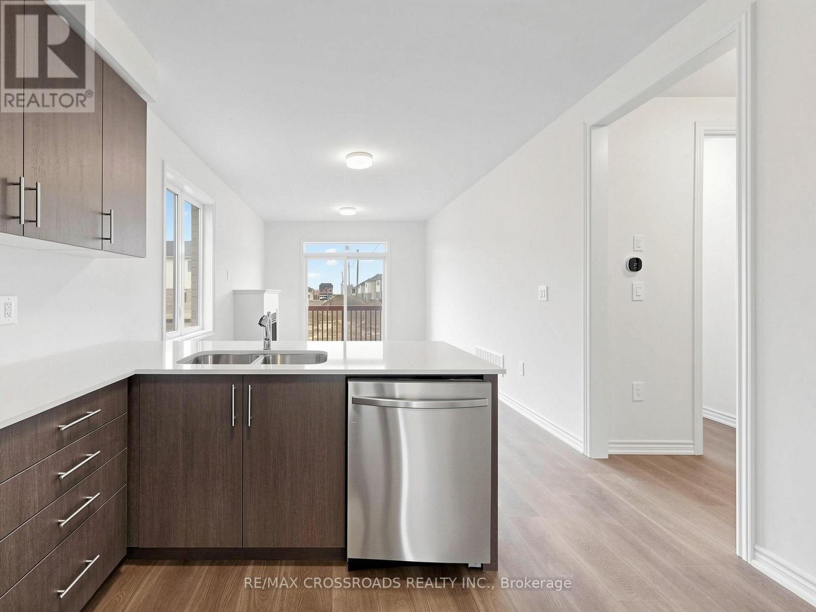 2nd Flr - 102 Donald Cameron Crescent, Clarington, Ontario  L1E 0M4 - Photo 37 - E13088944