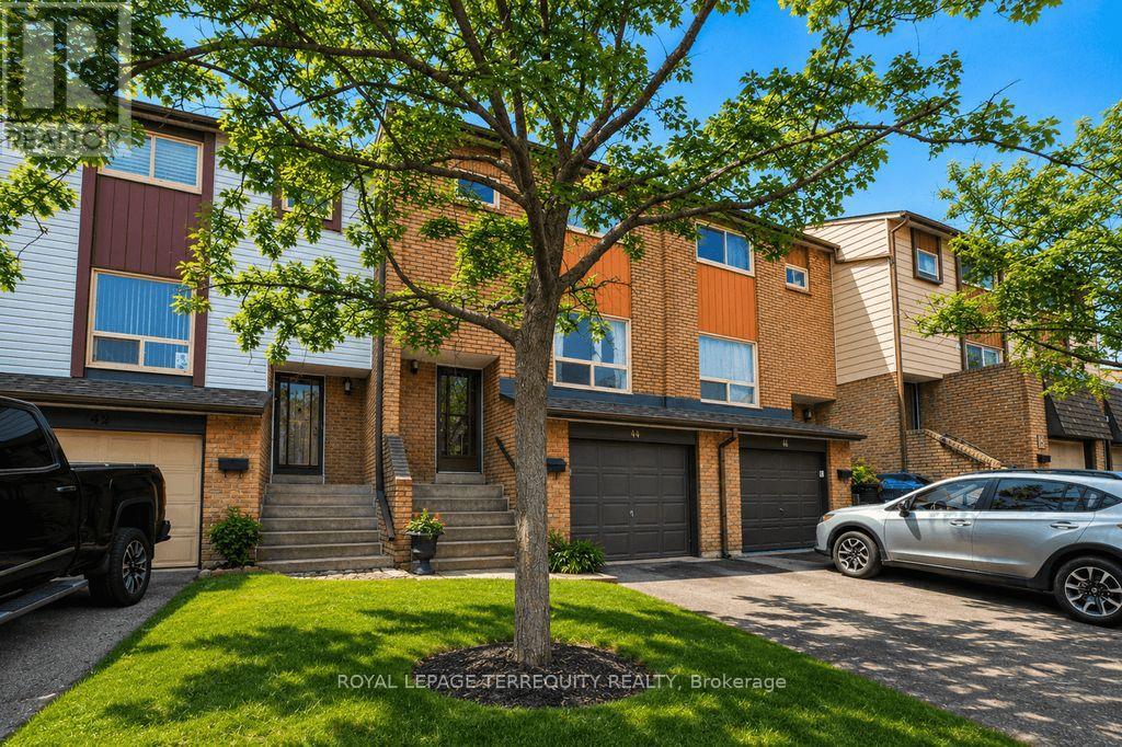43 - 1221 DUNDIX ROAD, Mississauga, Ontario