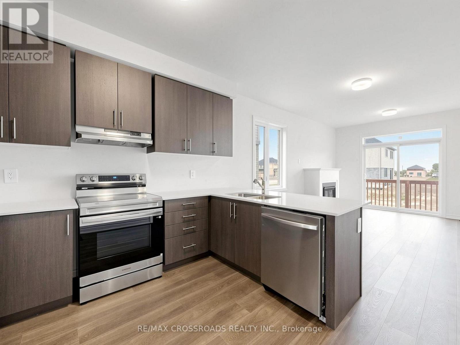 2nd Flr - 102 Donald Cameron Crescent, Clarington, Ontario  L1E 0M4 - Photo 36 - E13088944