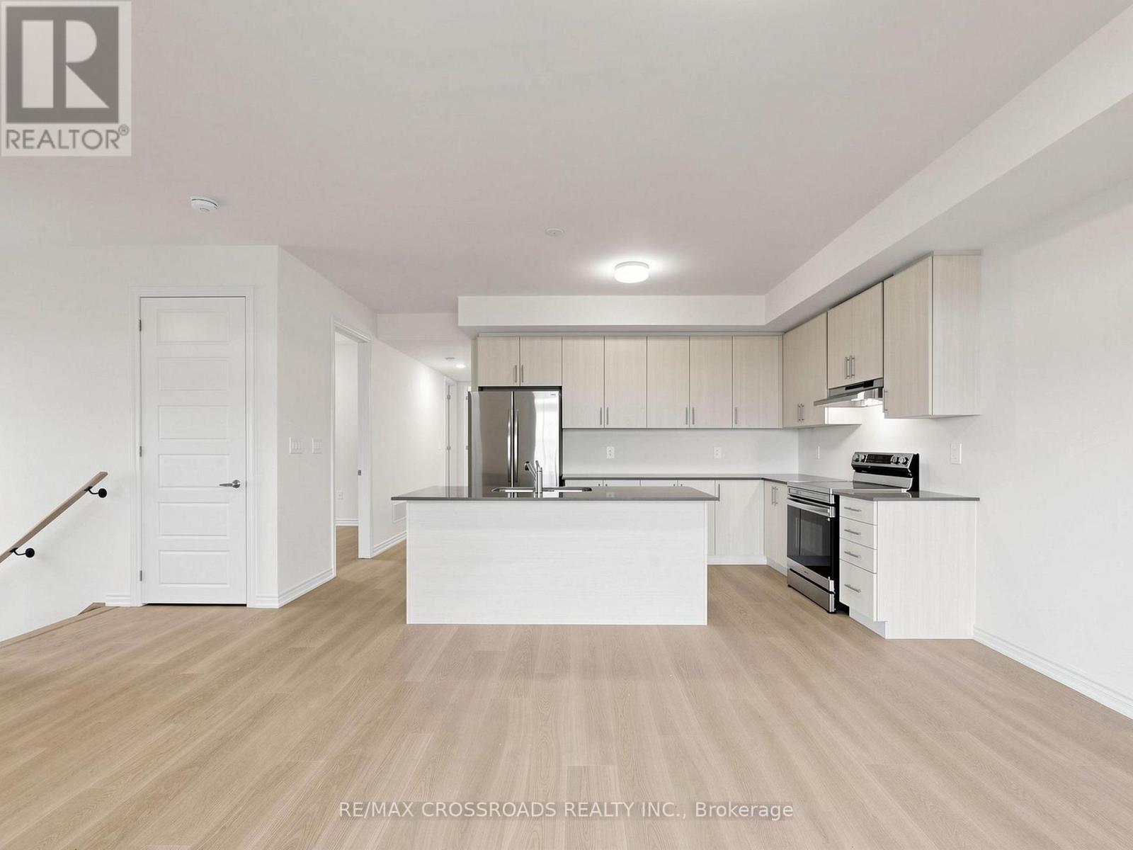 2nd Flr - 102 Donald Cameron Crescent, Clarington, Ontario  L1E 0M4 - Photo 7 - E13088944