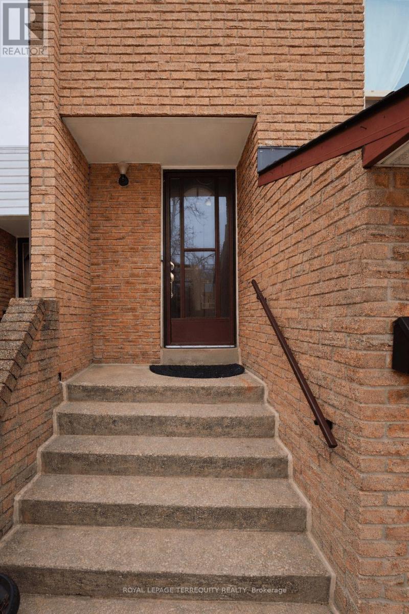 43 - 1221 Dundix Road, Mississauga, Ontario  L4Y 3Y9 - Photo 6 - W13015778