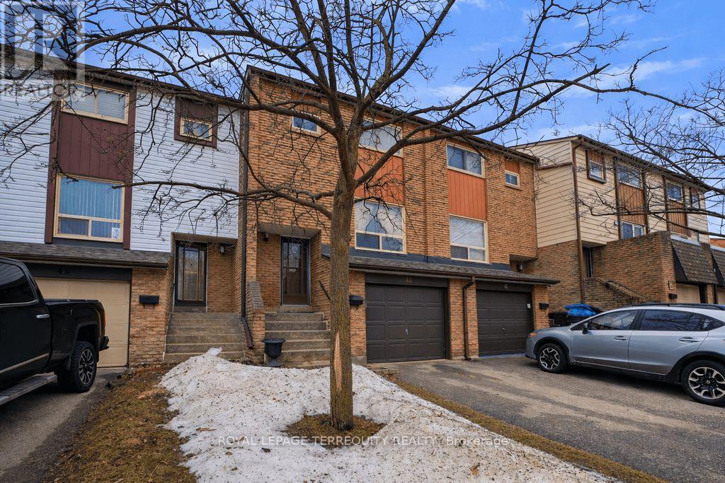 43 - 1221 Dundix Road, Mississauga, Ontario  L4Y 3Y9 - Photo 4 - W13015778