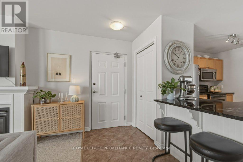 202 - 5 Dockside Lane, Brighton, Ontario  K0K 1H0 - Photo 3 - X12807124