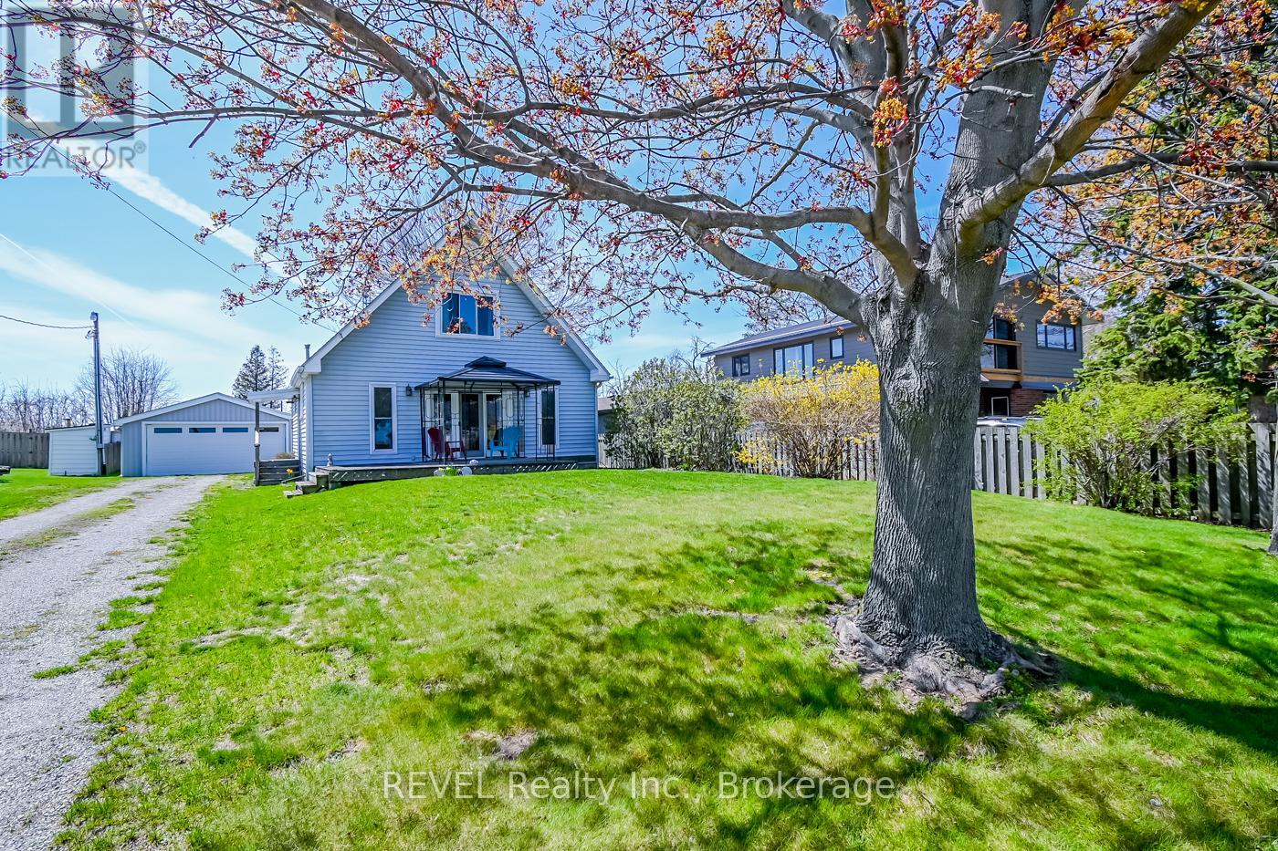 2757 NORTH SHORE DRIVE DRIVE E, Haldimand, Ontario