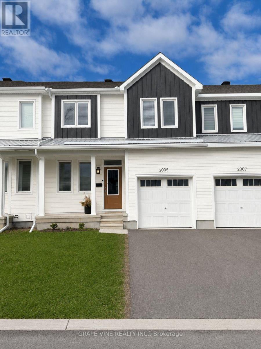 2005 POSTILION STREET, Ottawa, Ontario