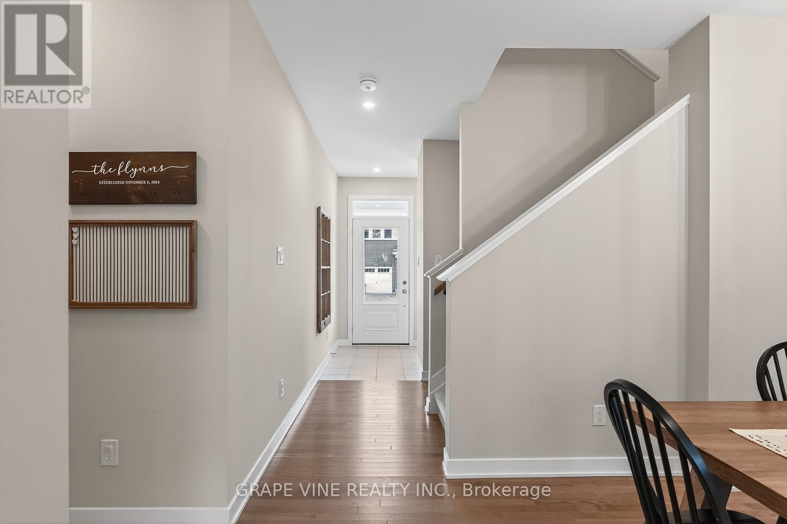 2005 Postilion Street, Ottawa, Ontario  K0A 2Z0 - Photo 2 - X12585010